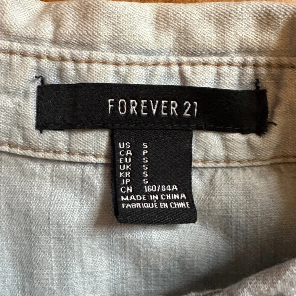 Forever 21 Blue Denim Shirt size small ombré - Picture 2 of 5
